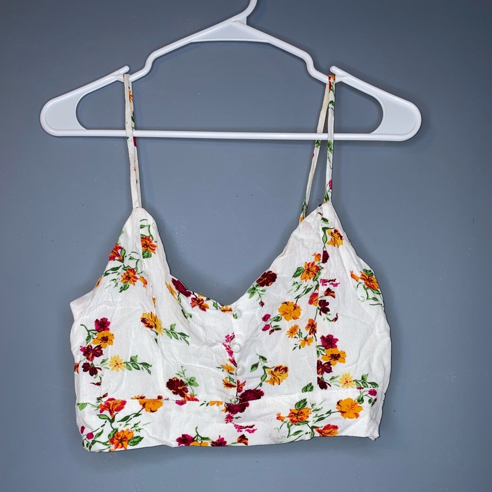 New With Tags White Floral Print Crop Top | Women’s Size Medium